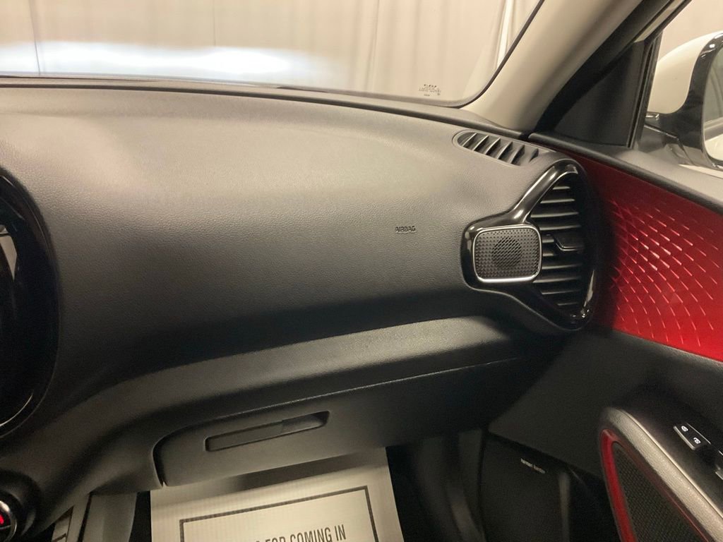 Used 2023 Kia Soul GT-Line w/ GT-Line Technology Package image 29