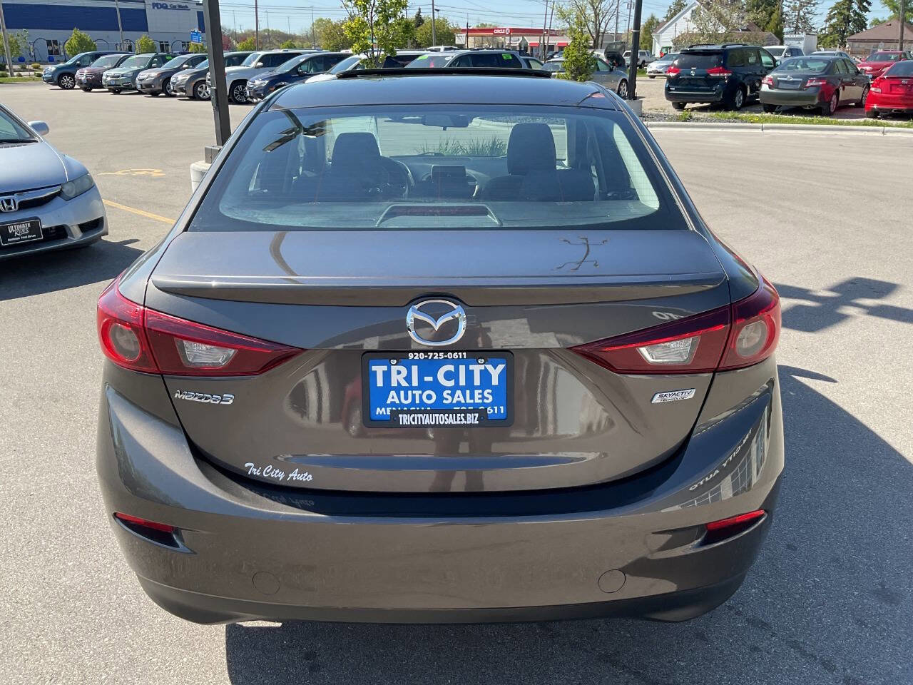 Used 2014 MAZDA MAZDA3 i Touring w/ Moonroof Package 1 FWD image 6