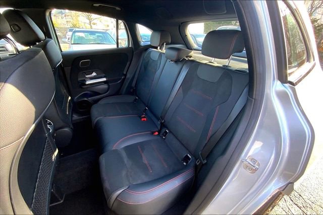 Used 2025 Mercedes-Benz GLA 35 AMG 4MATIC image 17