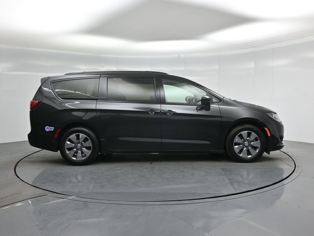 Used 2018 Chrysler Pacifica Limited w/ Advanced Safetytec Group image 26