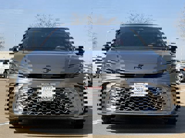 Used 2025 Toyota Camry XSE w/ Premium Plus Package image 8