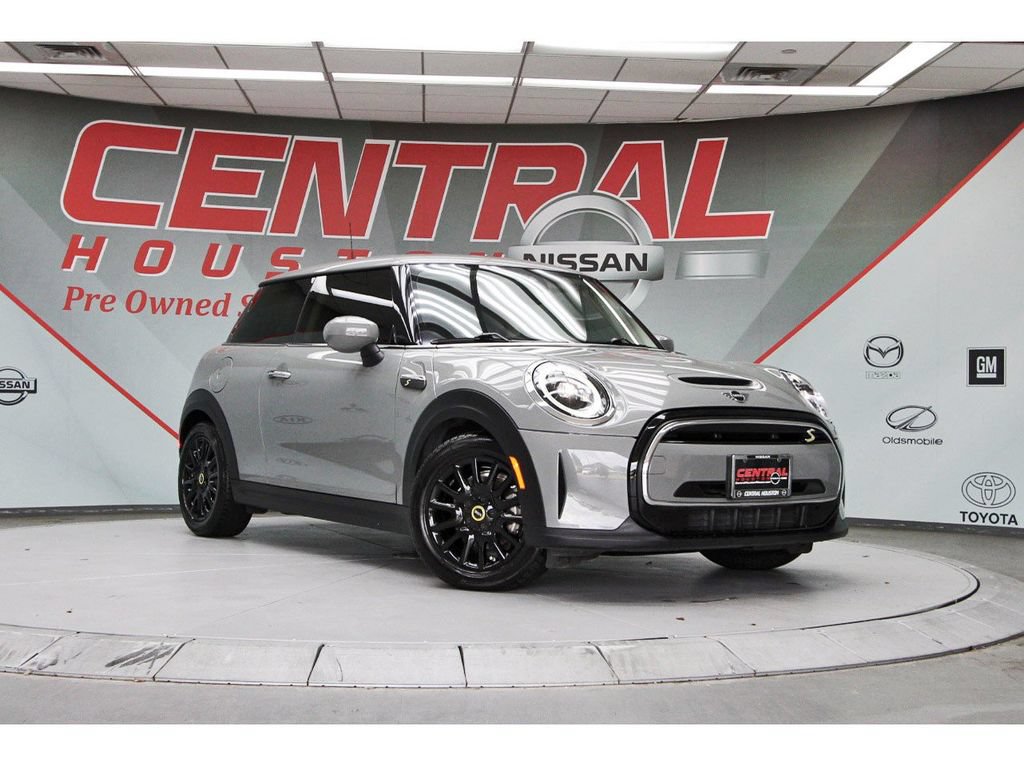 Used 2023 MINI Cooper SE FWD video 1