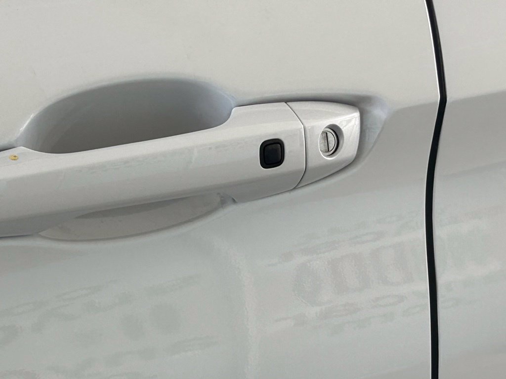 New 2026 Mitsubishi Outlander SE FWD image 16