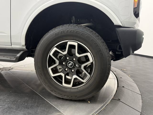 Used 2025 Ford Bronco Outer Banks image 5