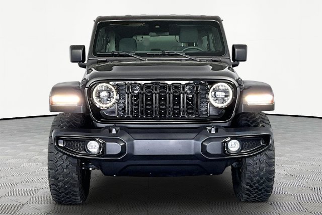 Used 2024 Jeep Wrangler Unlimited Sport AWD/4WD image 4