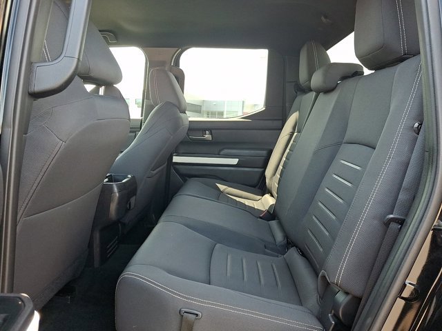 Certified 2024 Toyota Tacoma TRD Off-Road AWD/4WD image 10