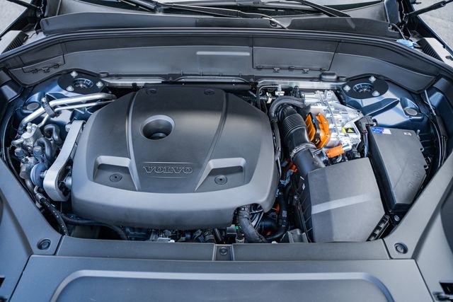 New 2026 Volvo XC90 T8 Plus w/ Protection Package Premier image 19