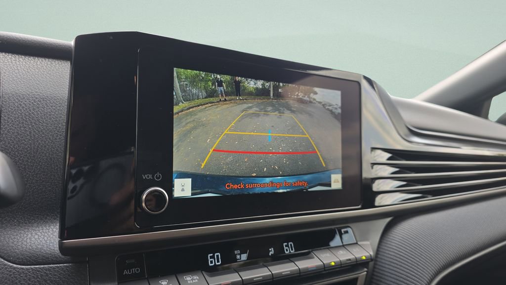 Used 2026 Toyota Camry SE image 14