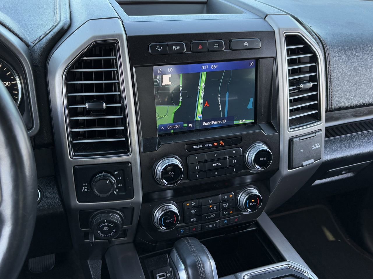 Used 2020 Ford F150 Platinum w/ Equipment Group 701A Luxury AWD/4WD image 21