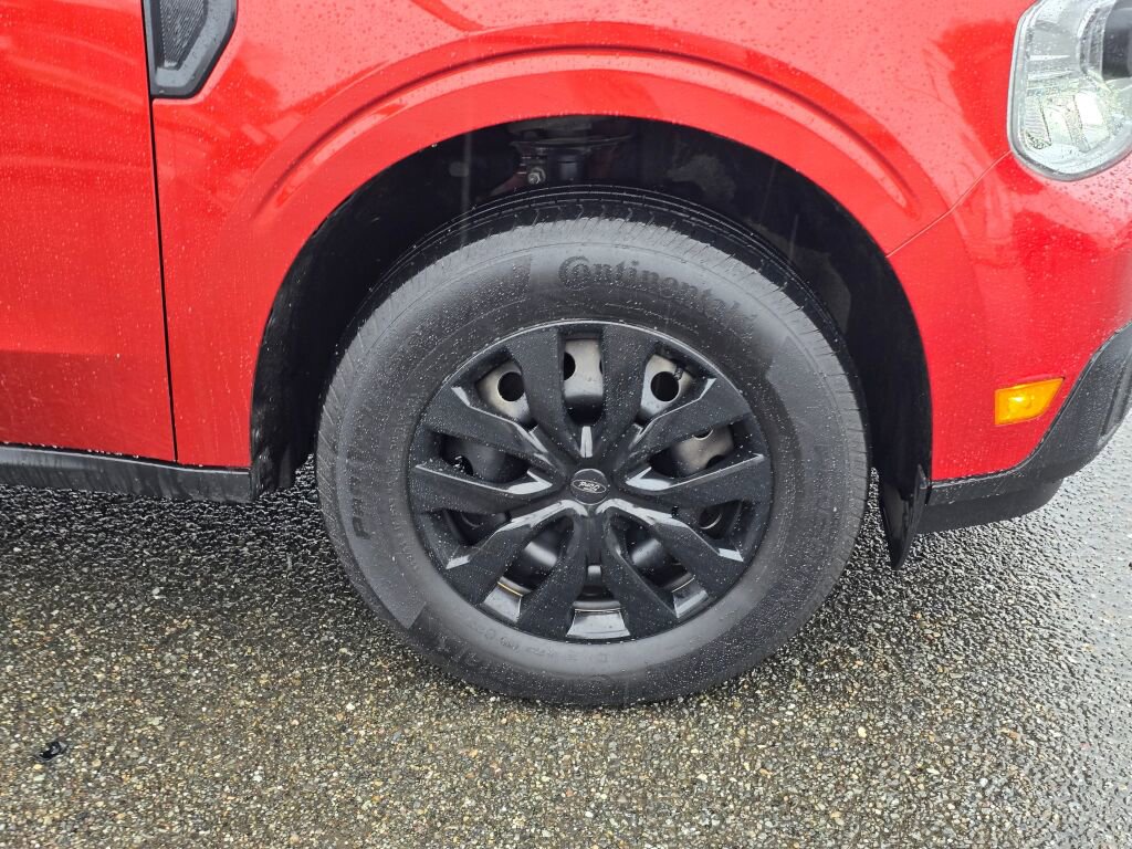 Used 2024 Ford Maverick XL image 9