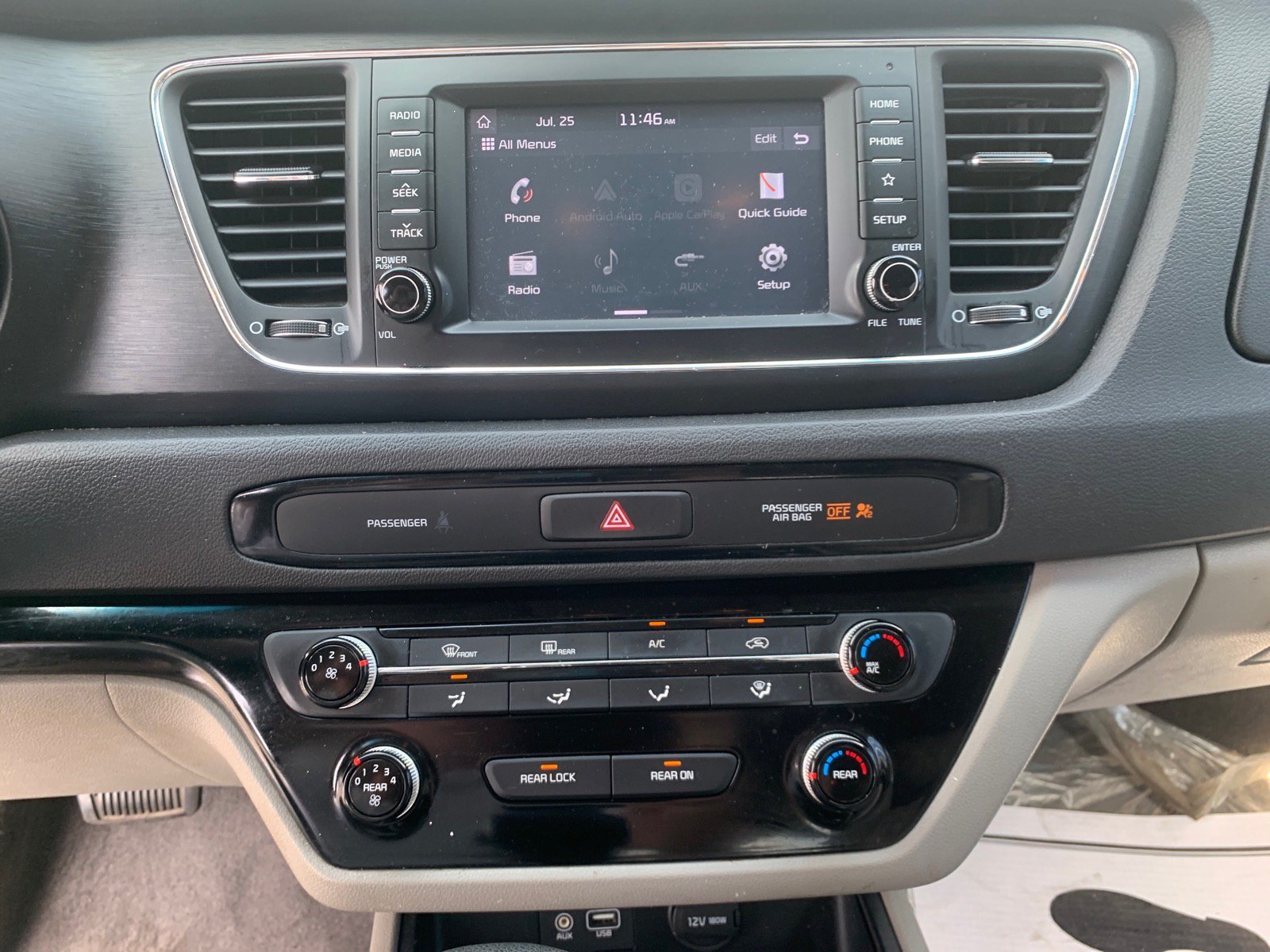 Used 2019 Kia Sedona LX FWD image 15