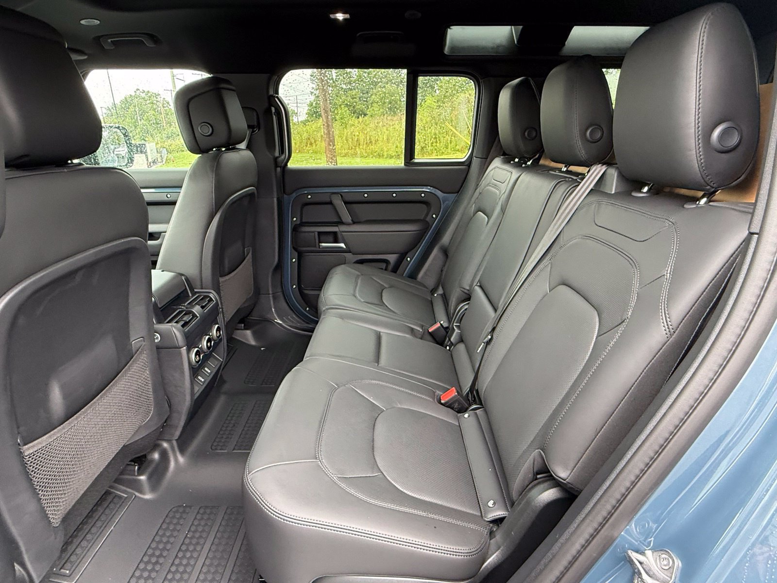New 2026 Land Rover Defender 110 S AWD/4WD image 15