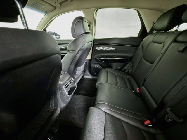 Used 2022 Genesis GV70 2.5T AWD/4WD image 22