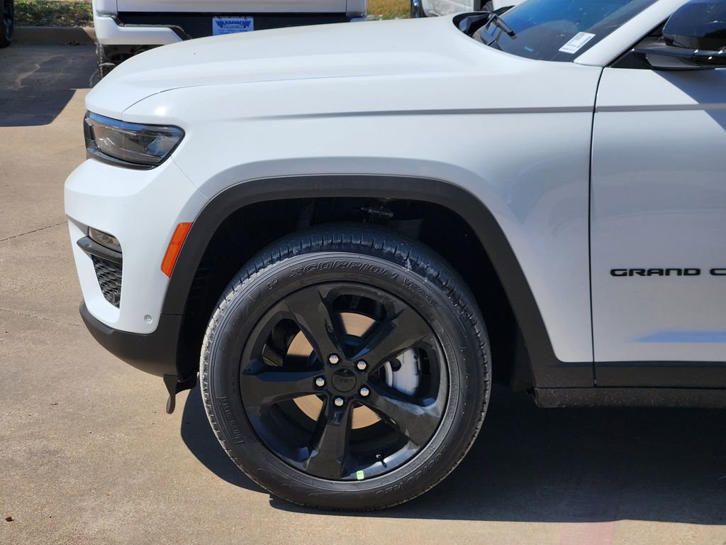 New 2025 Jeep Grand Cherokee Limited w/ Luxury Tech Group II image 6