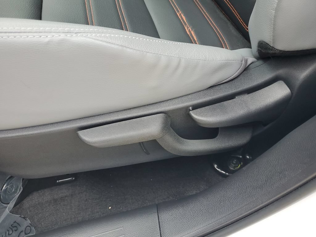 Certified 2024 Nissan Kicks SR w/ SR Premium Package FWD image 26