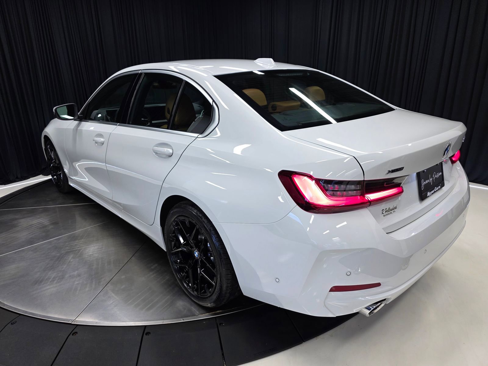 Used 2025 BMW 330i xDrive Sedan w/ Premium Package image 57