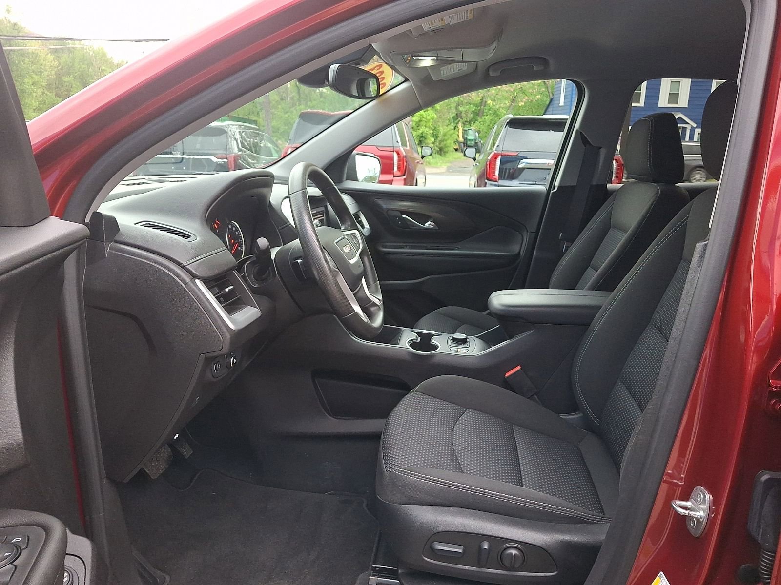 Used 2023 GMC Terrain SLE w/ Driver Convenience Package AWD/4WD image 13