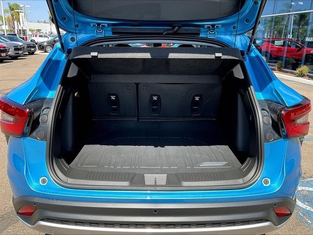 New 2026 Chevrolet Trax LT w/ Driver Confidence Package FWD image 17