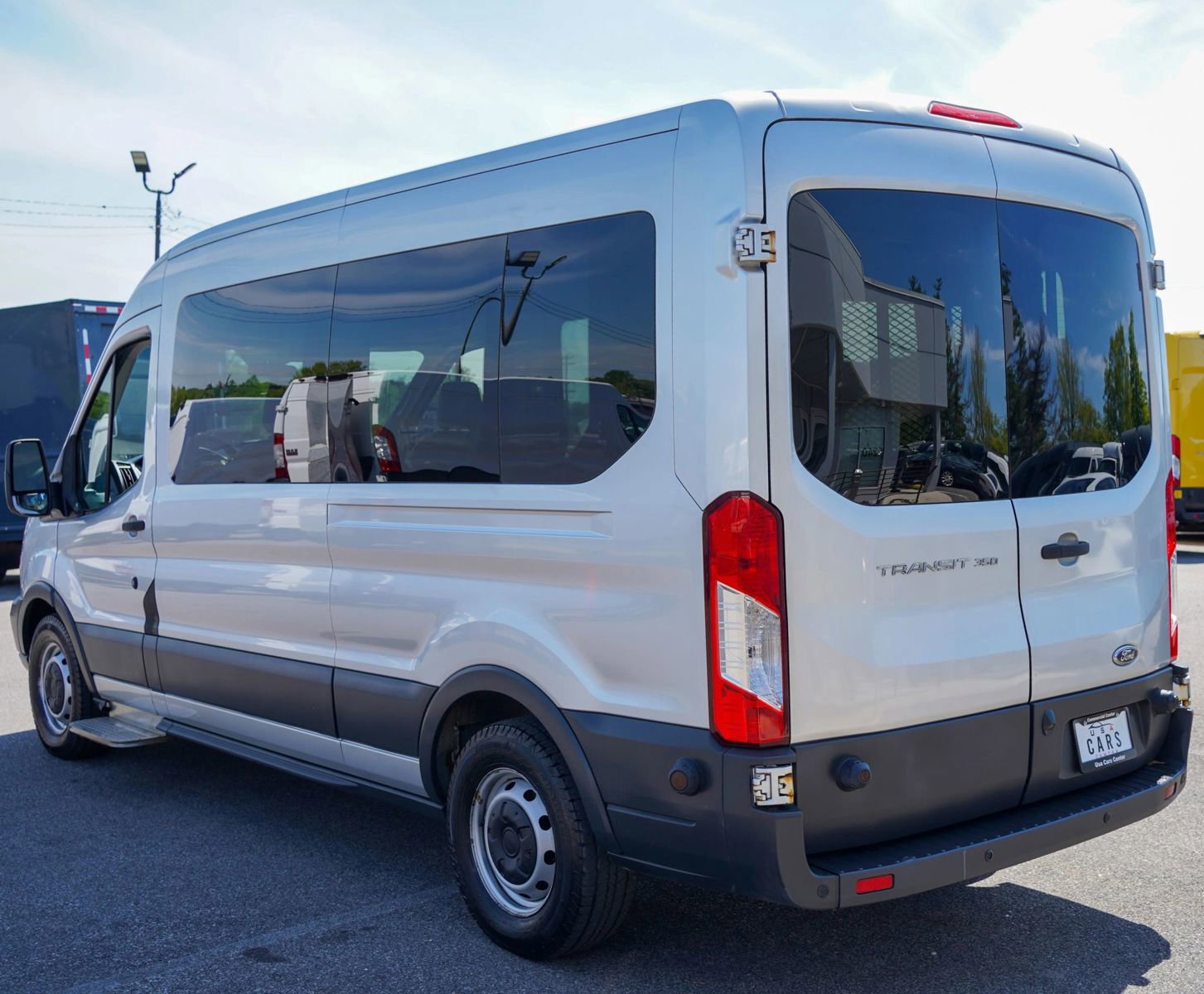 Used 2016 Ford Transit 350 XL RWD image 5