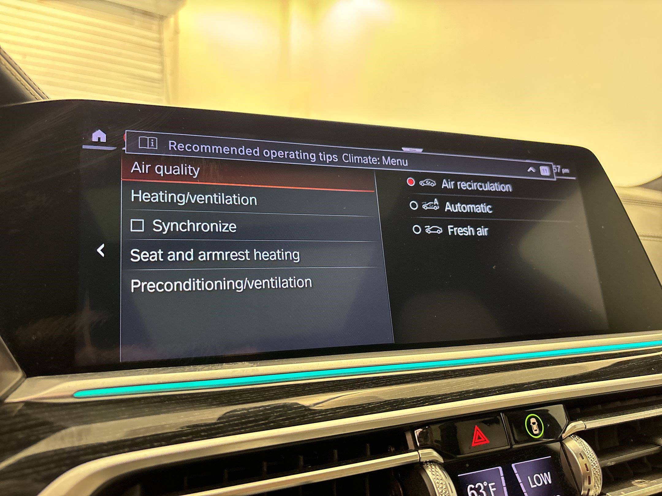 Used 2021 BMW X7 M50i w/ Dynamic Handling Package AWD/4WD image 25