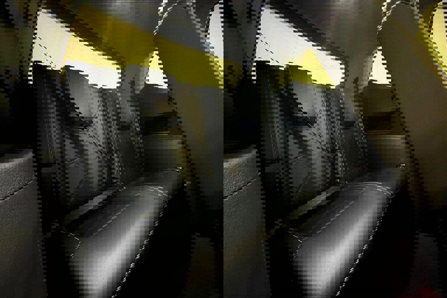 Used 2024 Volkswagen Atlas SE image 24