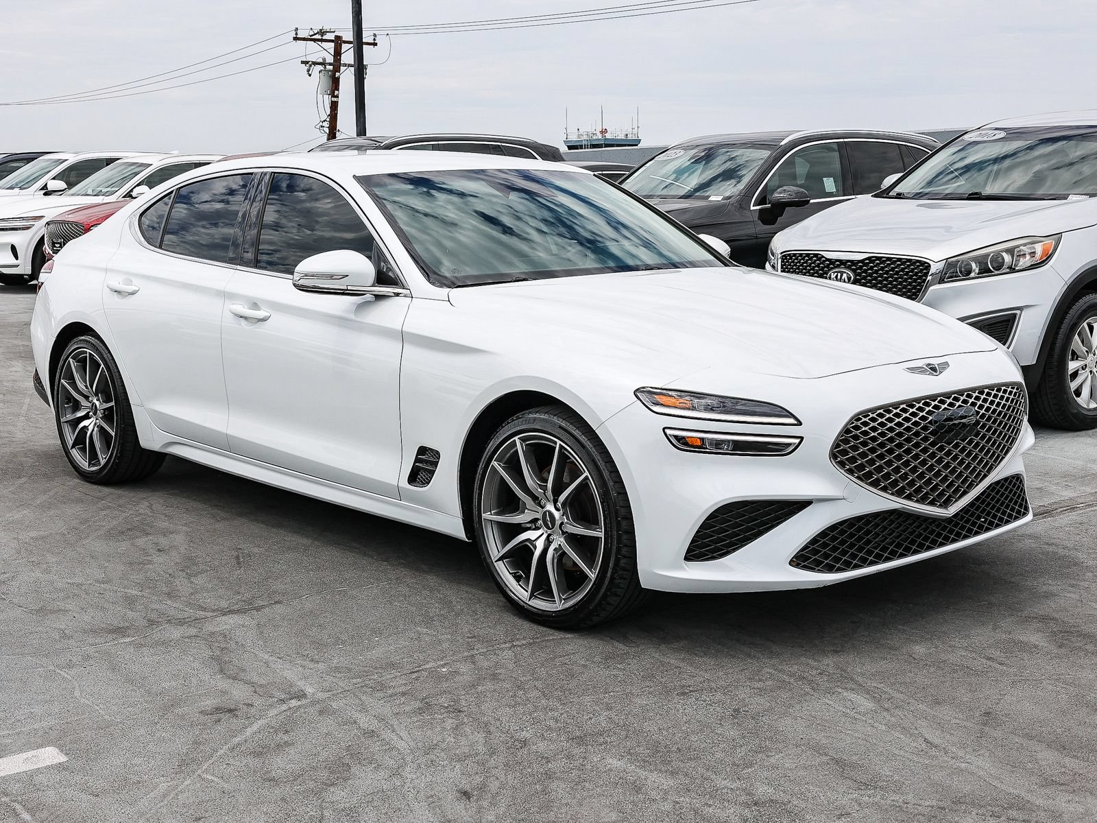 Used 2023 Genesis G70 2.0T AWD/4WD image 3