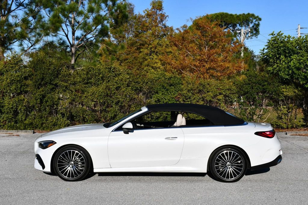 Used 2025 Mercedes-Benz CLE 300 4MATIC Cabriolet image 33