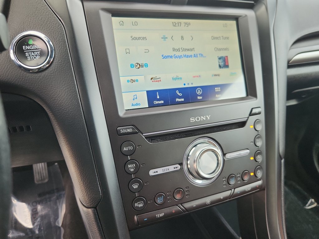 Used 2020 Ford Fusion Titanium FWD image 24