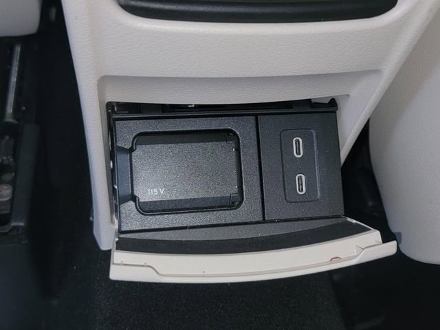 Used 2024 Mercedes-Benz GLA 250 w/ Exclusive Package image 26