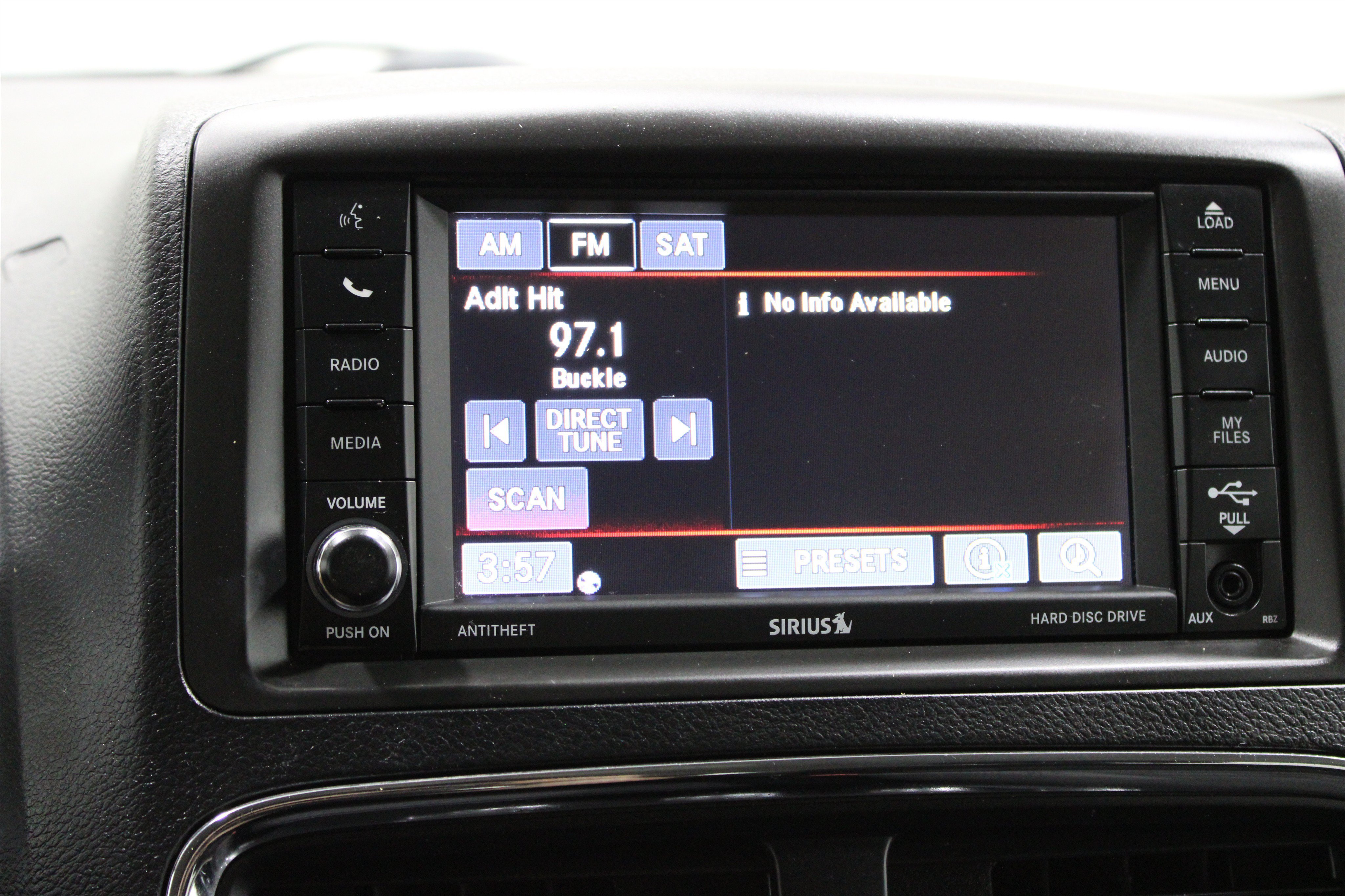 Used 2017 Dodge Grand Caravan SE w/ Power Window Group FWD image 13
