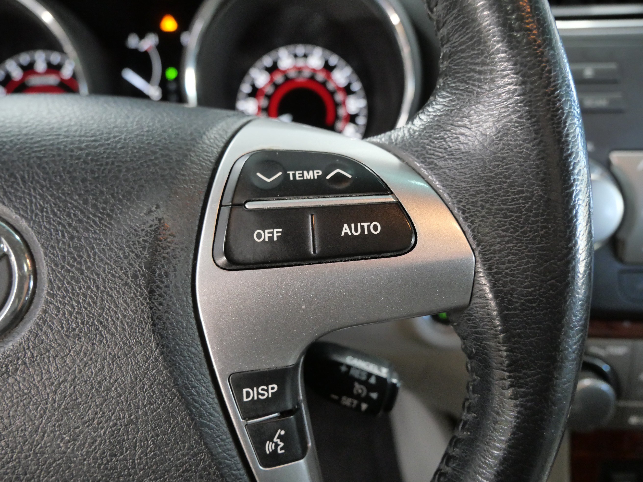 Used 2012 Toyota Highlander Limited w/ Tow Pkg AWD/4WD image 28