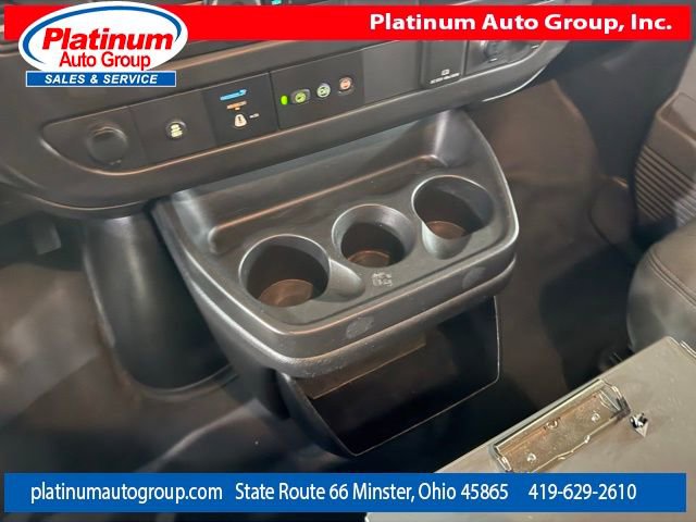 Used 2016 Chevrolet Express 3500 Extended image 20