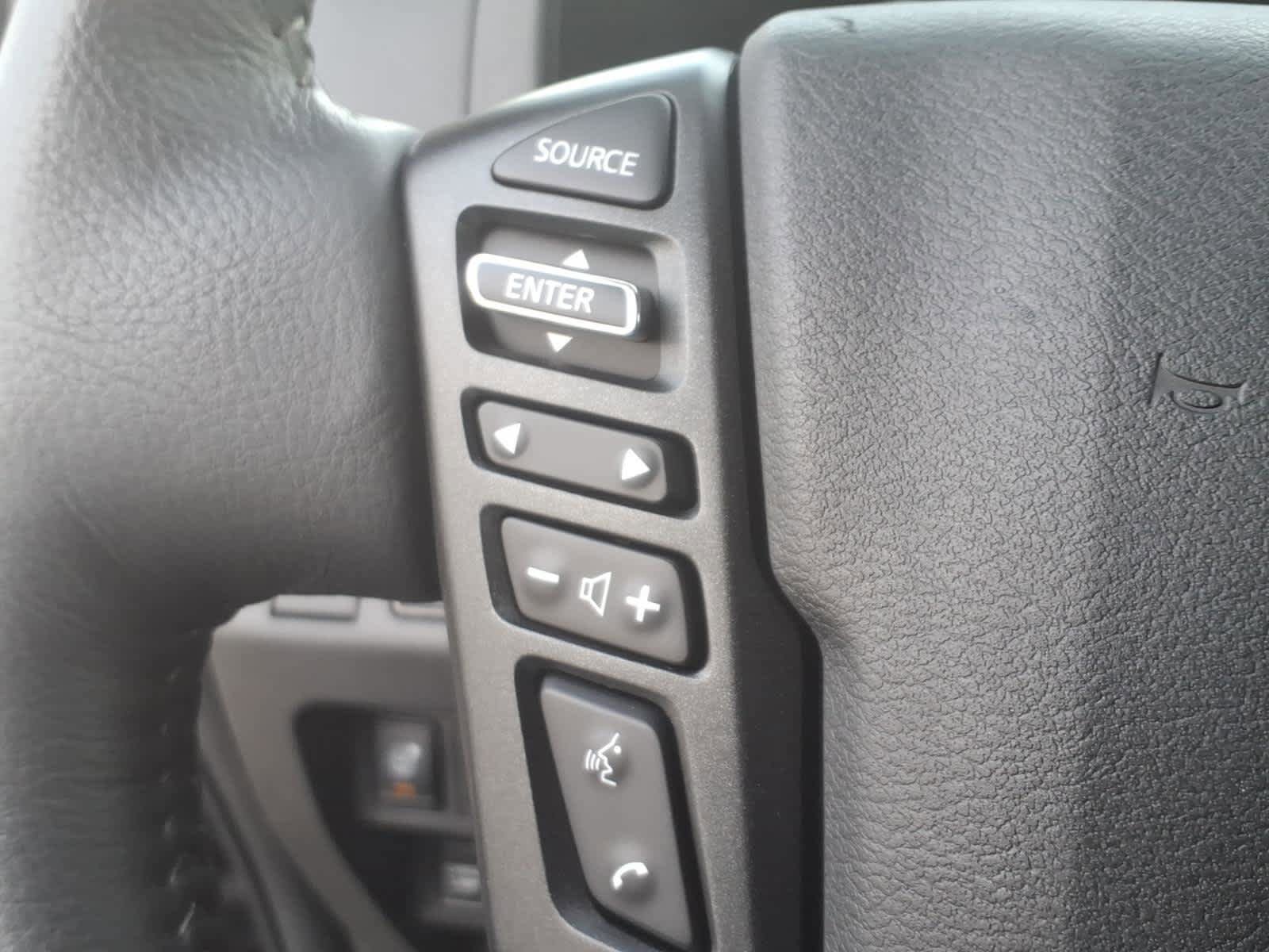 Used 2025 Nissan Frontier SV w/ SV Convenience Package image 10