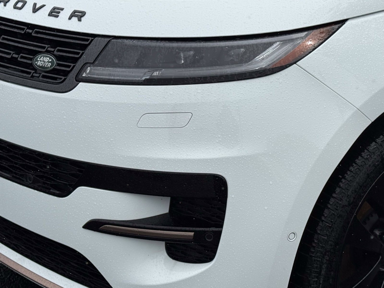 New 2025 Land Rover Range Rover Sport Dynamic SE AWD/4WD image 11