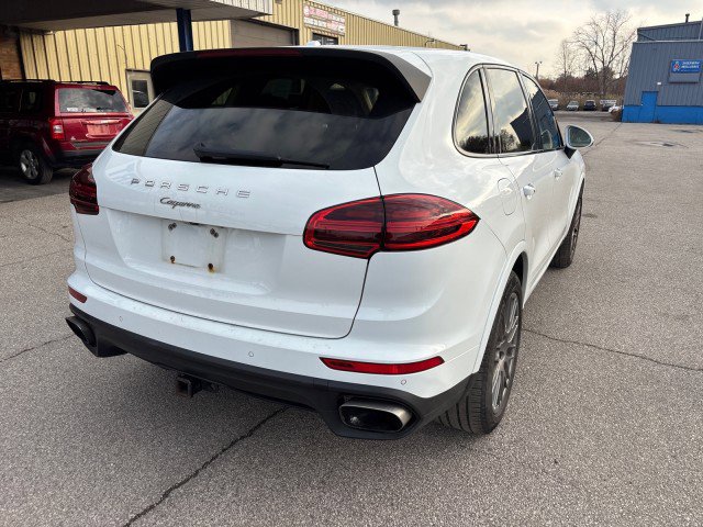 Used 2017 Porsche Cayenne Platinum Edition image 5
