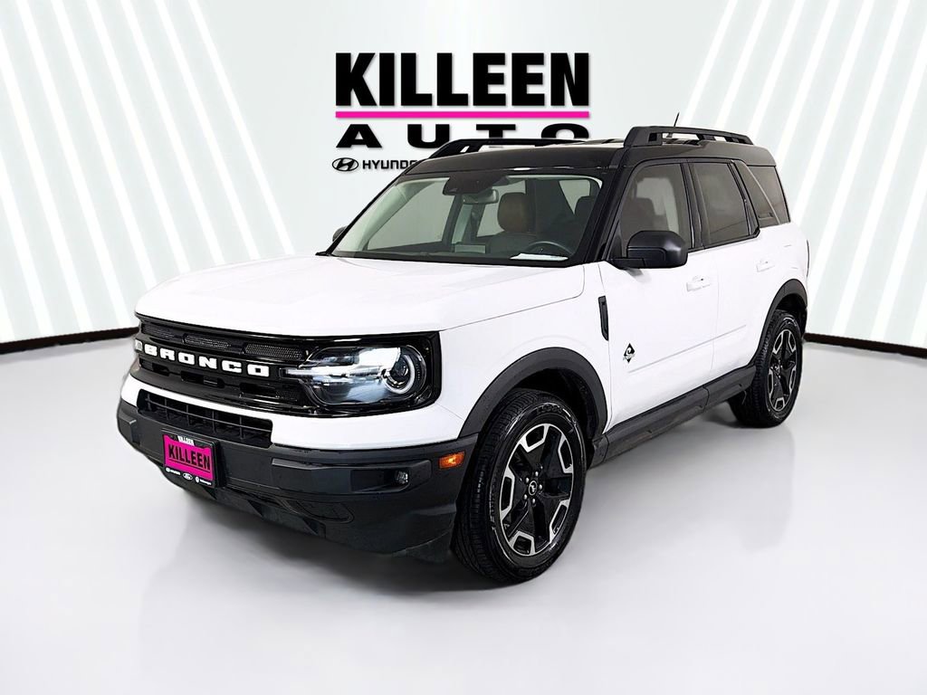 Used 2022 Ford Bronco Sport Outer Banks w/ Tech Package AWD/4WD image 3