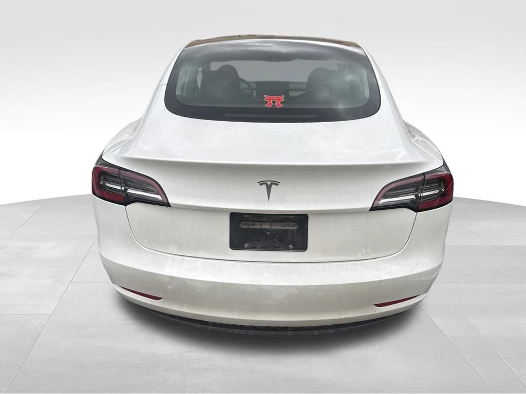 Used 2023 Tesla Model 3 Standard Range image 5