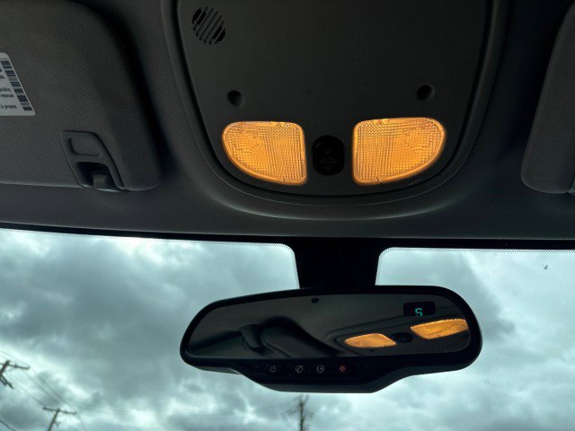 Used 2011 Chevrolet Malibu LTZ image 17