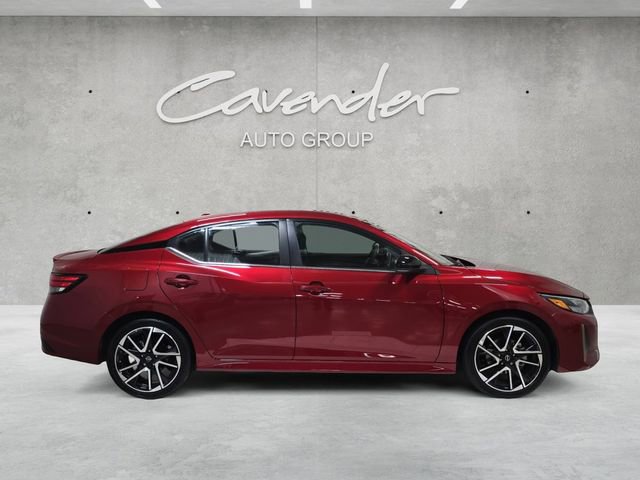 Certified 2025 Nissan Sentra SR FWD image 17