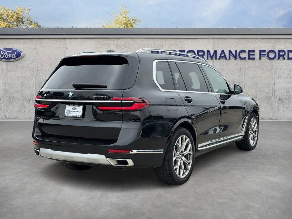 Used 2025 BMW X7 xDrive40i AWD/4WD image 7