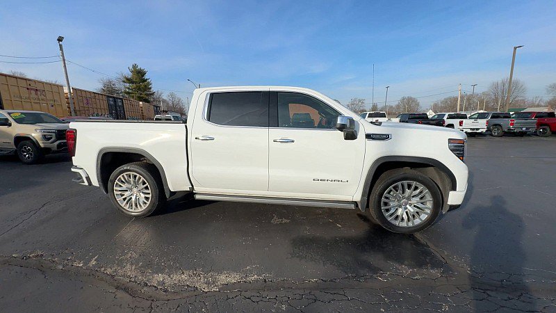 Used 2022 GMC Sierra 1500 Denali w/ Denali Reserve Package image 9