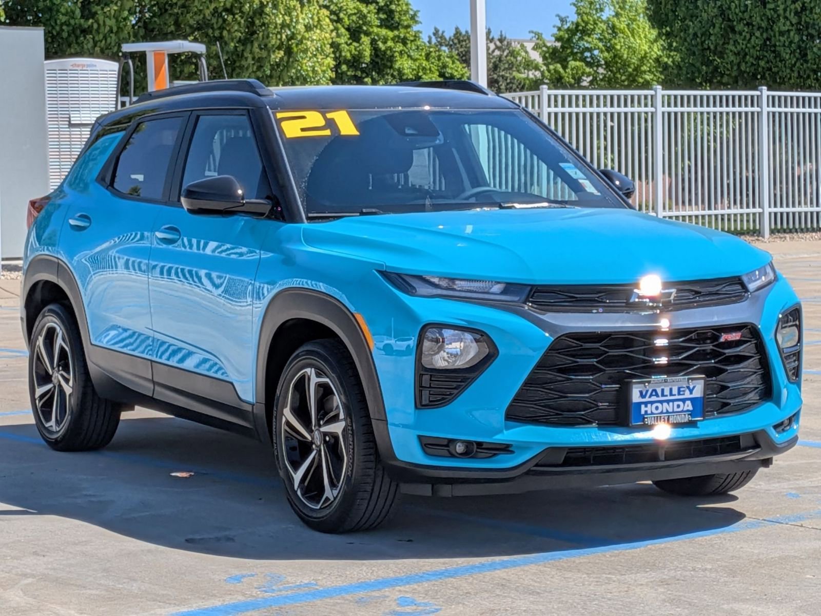 Used 2021 Chevrolet TrailBlazer RS w/ Convenience Package FWD image 4