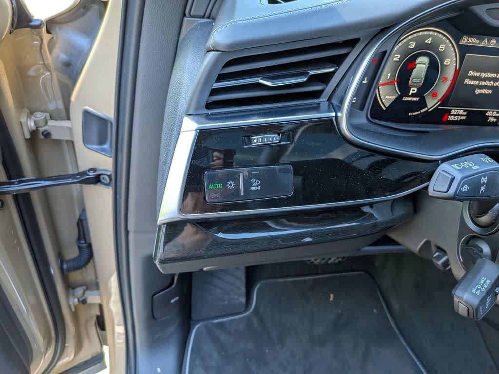 Certified 2025 Audi Q7 3.0T Prestige AWD/4WD image 16