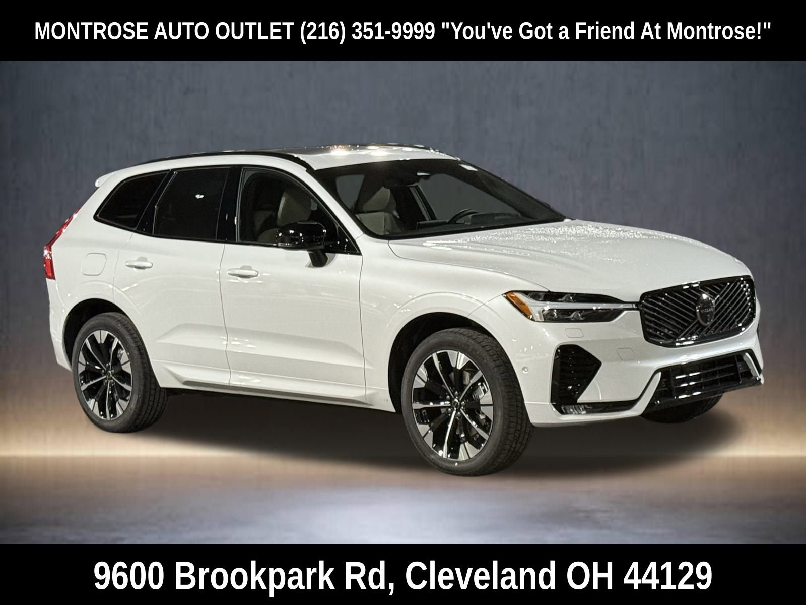 New 2026 Volvo XC60 B5 Plus w/ Climate Package image 7