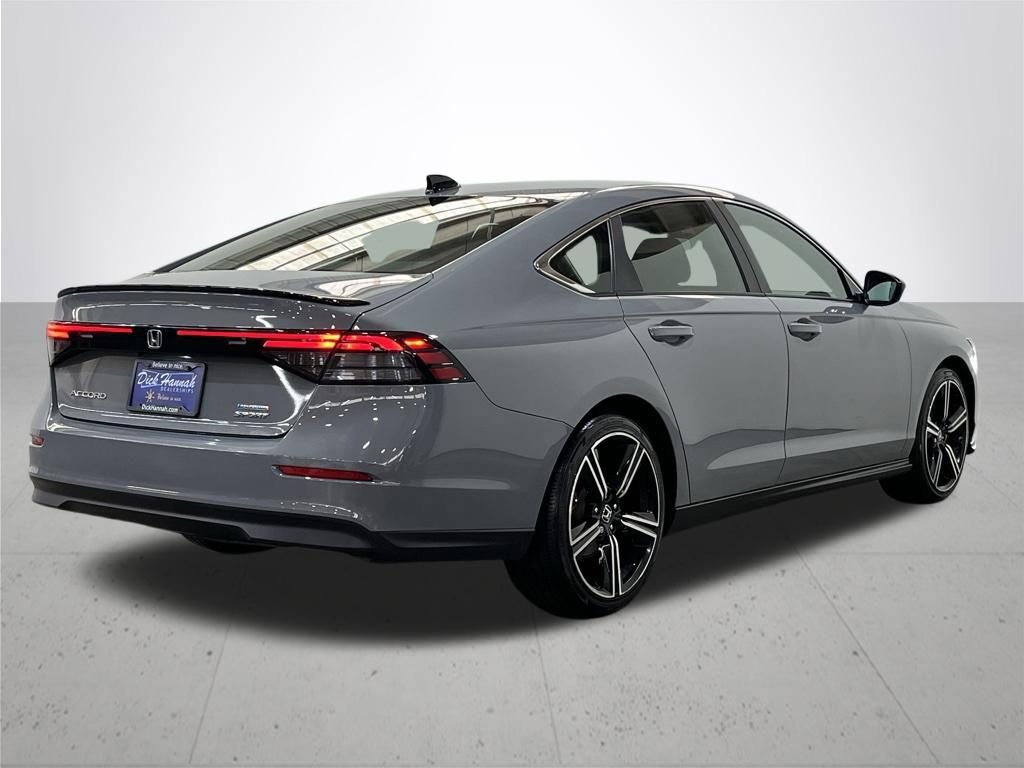 Used 2023 Honda Accord Sport image 10