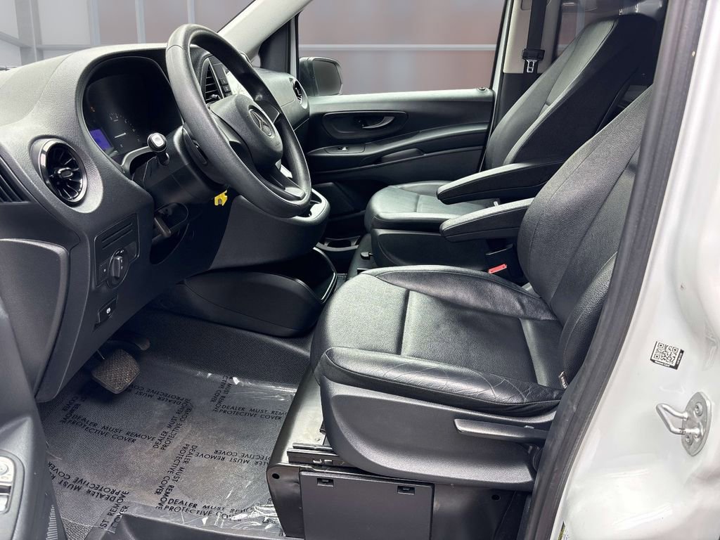 Used 2021 Mercedes-Benz Metris image 9