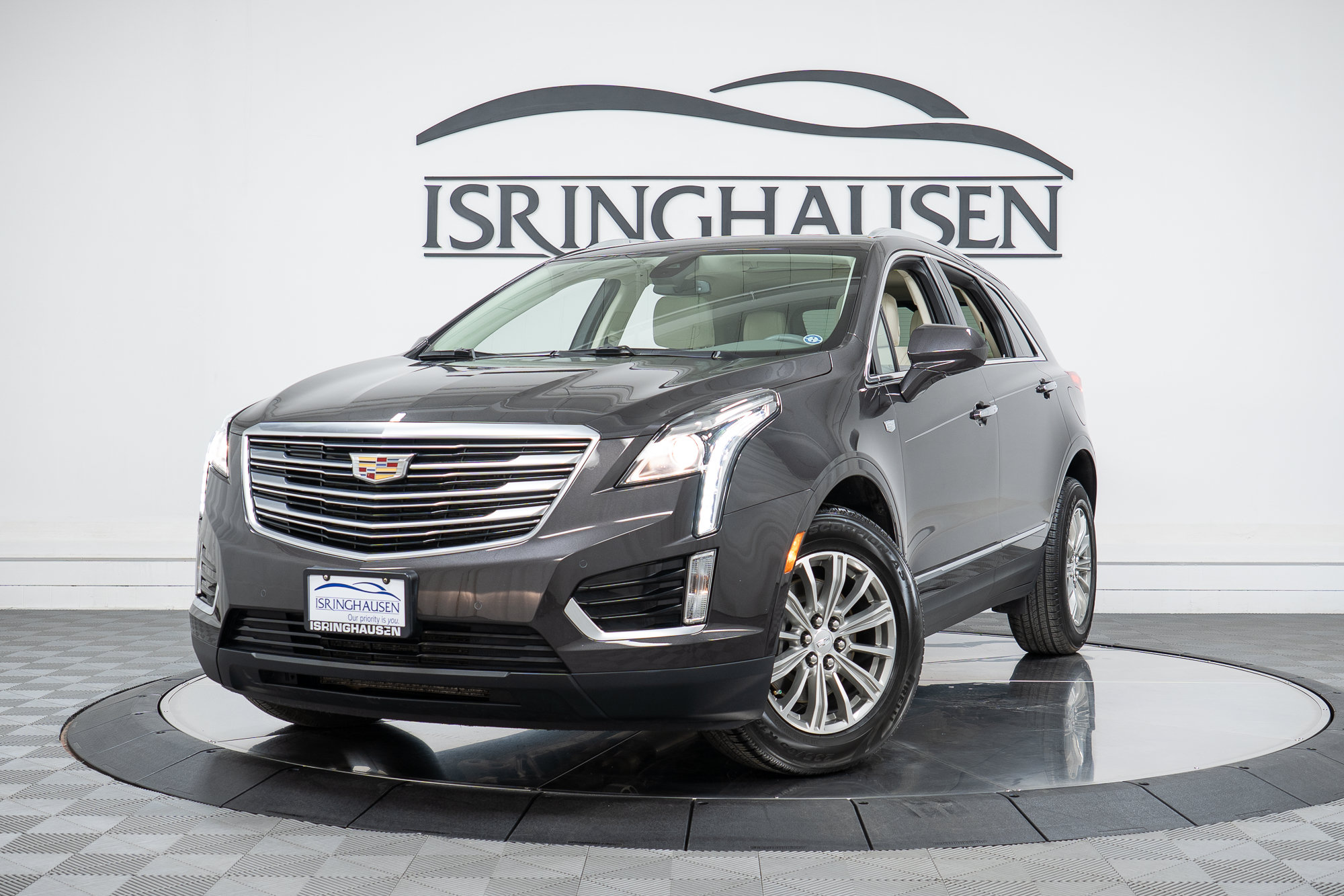 Used 2018 Cadillac XT5 Luxury w/ Driver Awareness Package AWD/4WD image 26