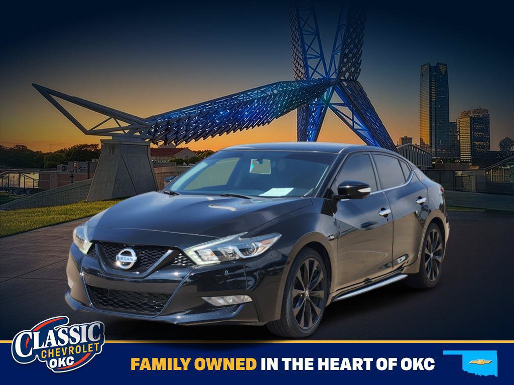Used 2018 Nissan Maxima SR w/ Midnight Edition FWD image 3