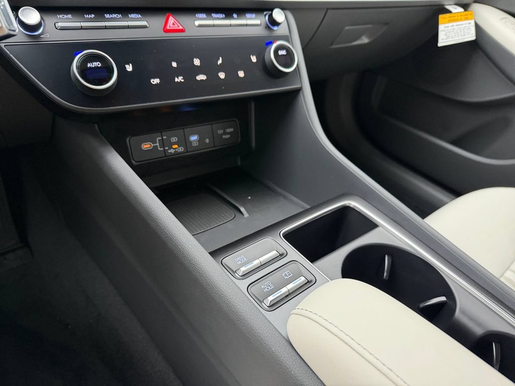 New 2026 Hyundai Sonata SEL FWD image 23
