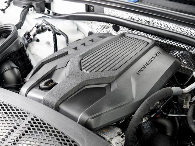 Certified 2025 Porsche Macan image 29